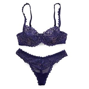 Victoria’s Secret Unlined Demi Bra/Thong Panty Set
